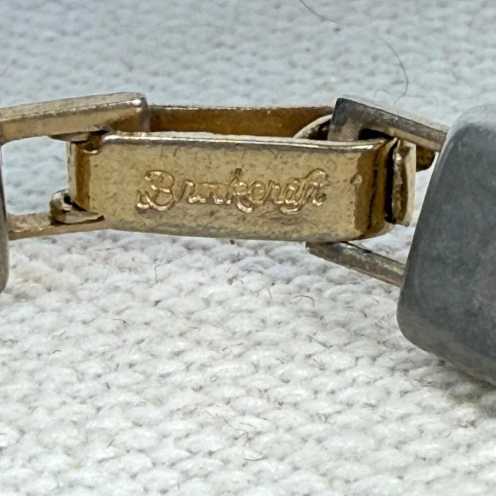 Brookcraft Knot Bracelet Signed Gold-Tone‎ Vintage